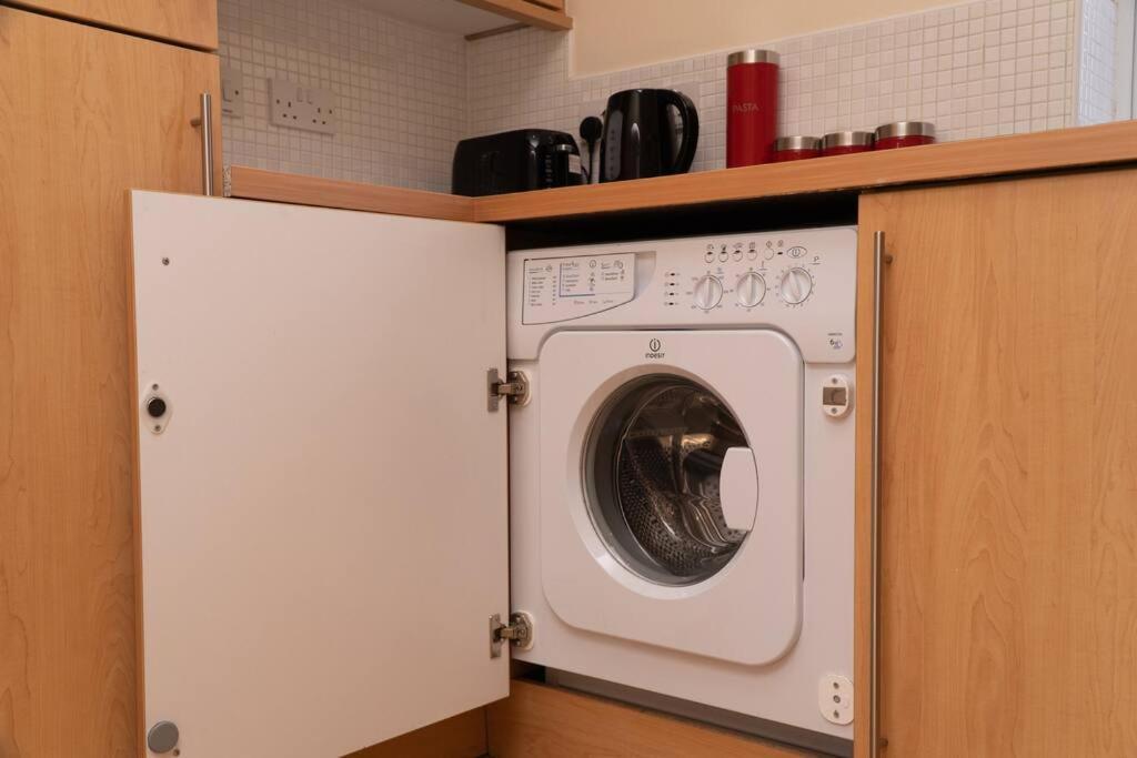 Bristol'S Coach House - 2 Bedroom Detached Apartment With Secure Parking المظهر الخارجي الصورة